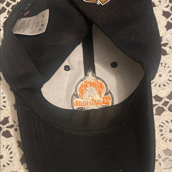 Harley-Davidson Black and Orange Logo Cap - Picture 6 of 6